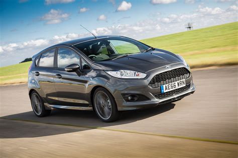 The top-of-the-line trim available for the 2019 Ford Fiesta is the ST. This completely decks out the Fiesta with sport touches, upgrading everything from the engine to the exterior. The most dramatic upgrade for the ST as compared to all other trim levels is the engine. Its 1.6-liter engine is now turbocharged, offering a ridiculous 197 ... . Fiesta st line